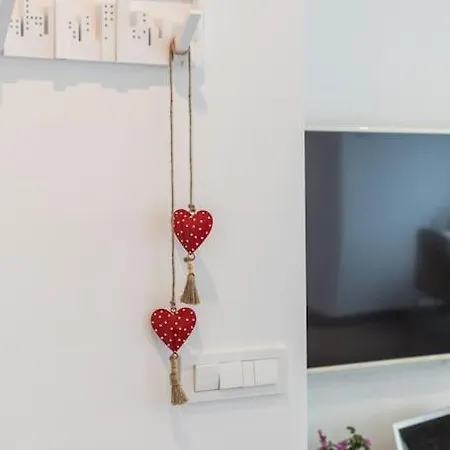 Brand New 1br Near Central Station, Old Town, Beach - 3 Minute Walking Split